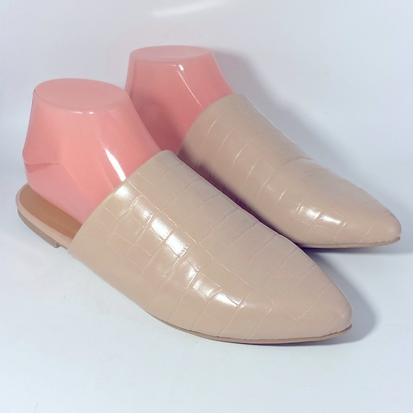 Qupid Shoes - Women’s Lt. Taupe Crocco PU Summer Mules Sz 8.5 NWT